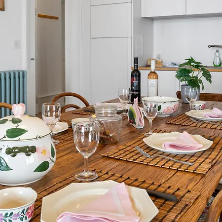 De Famille A Leysin, Charme & Vue 莱森